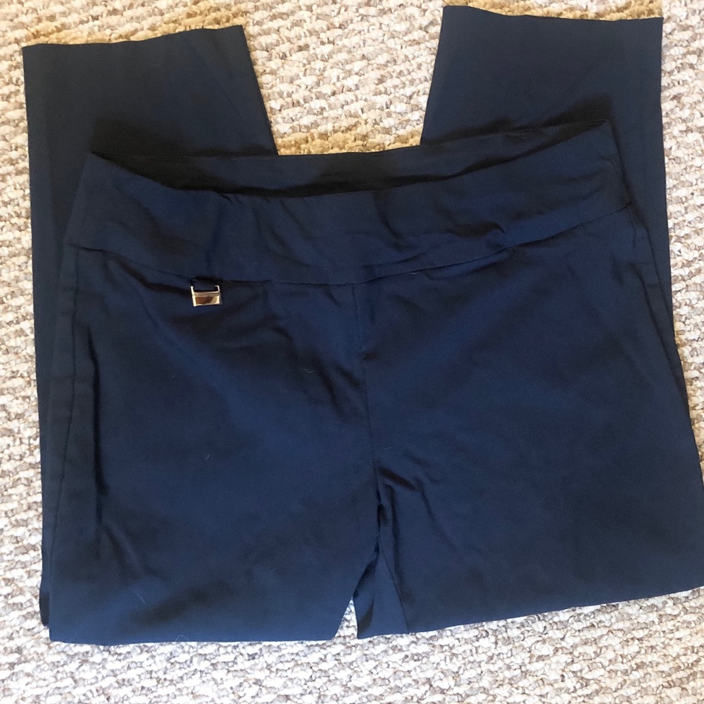 Navy stretch dress capris